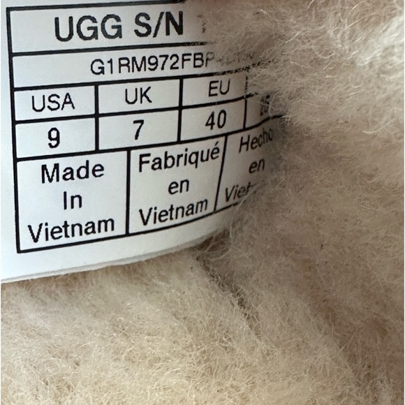 Ugg Ansley black water resistant slipper 9 - Picture 6 of 7